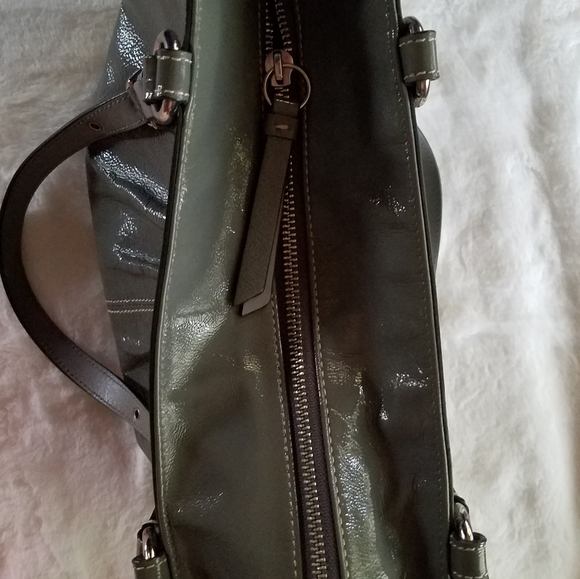 Handbag - Picture 4 of 14